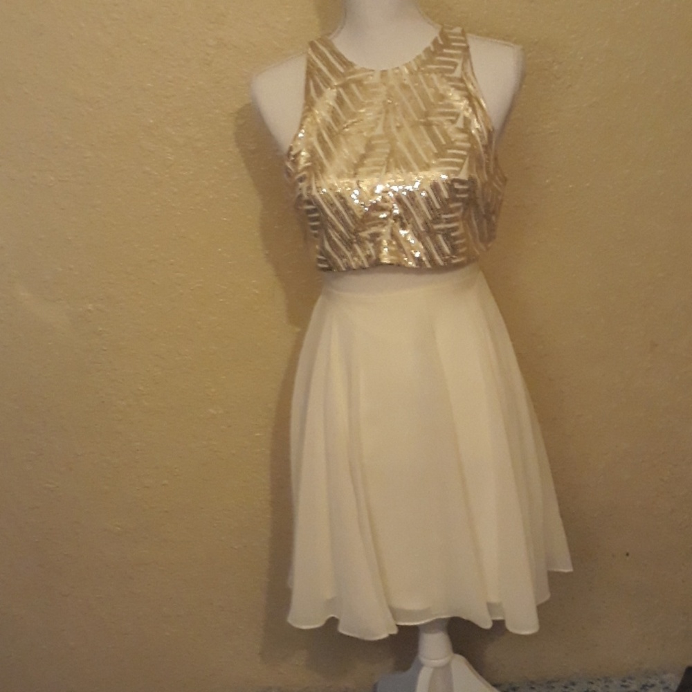 Speechless sparkly dress Size 3